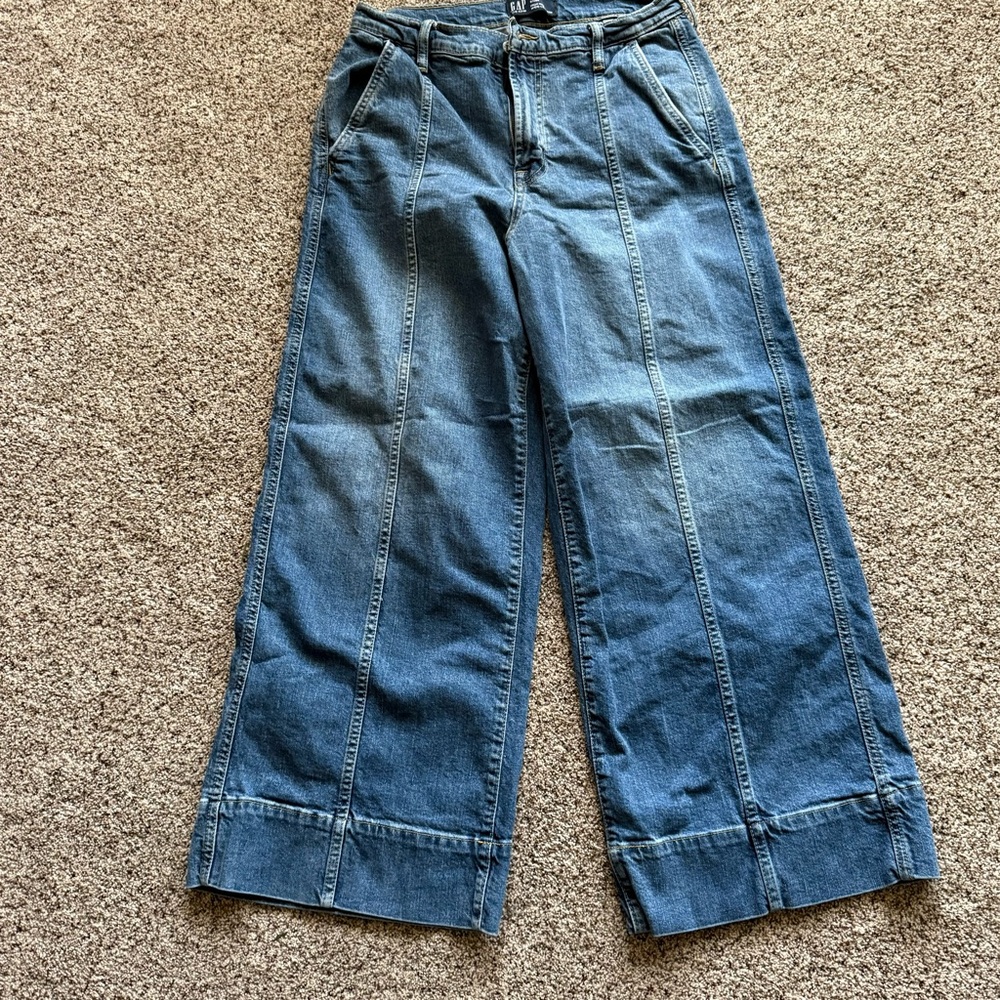 GAP Women's Wide Leg Flare Jeans in Medium Blue Denim
